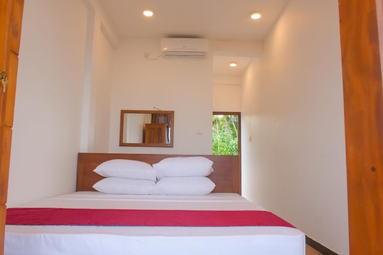 Ocean Breeze Villa Matara Oda fotoğraf